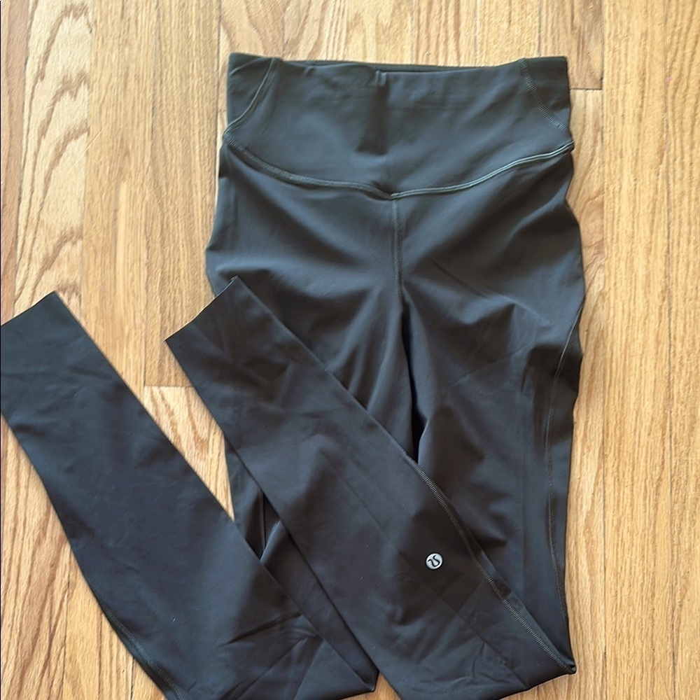 Lululemon sz 6 Base Pace High-Rise Tight 31" Dark Olive Leggings great condition